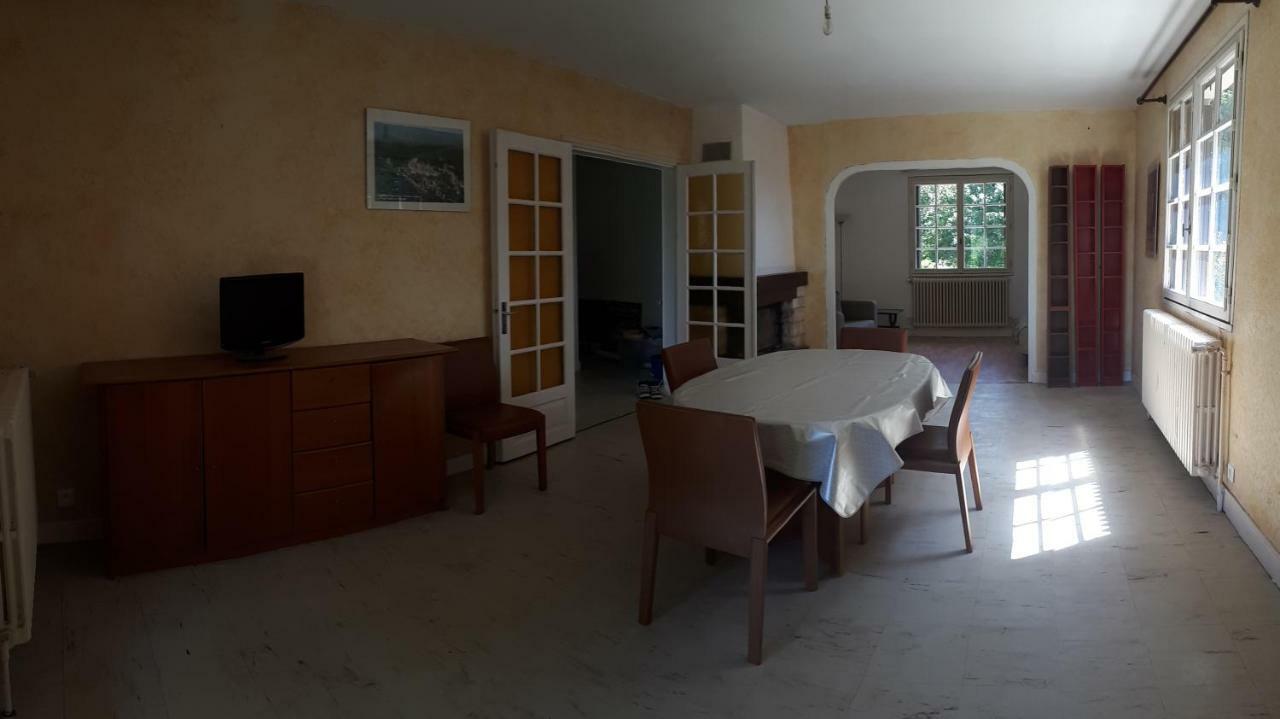 Location De Vacances A Gourdon En Bouriane 外观 照片